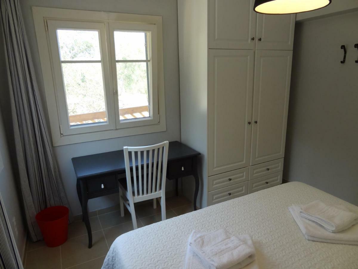 Villa Elaia Suites & Apartments No.2 Gaios Bagian luar foto