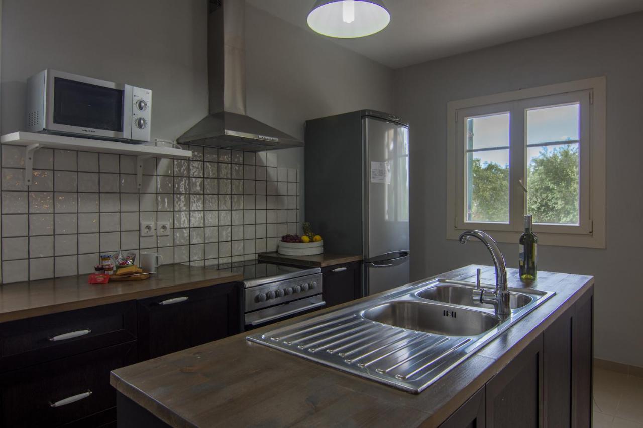 Villa Elaia Suites & Apartments No.2 Gaios Bagian luar foto