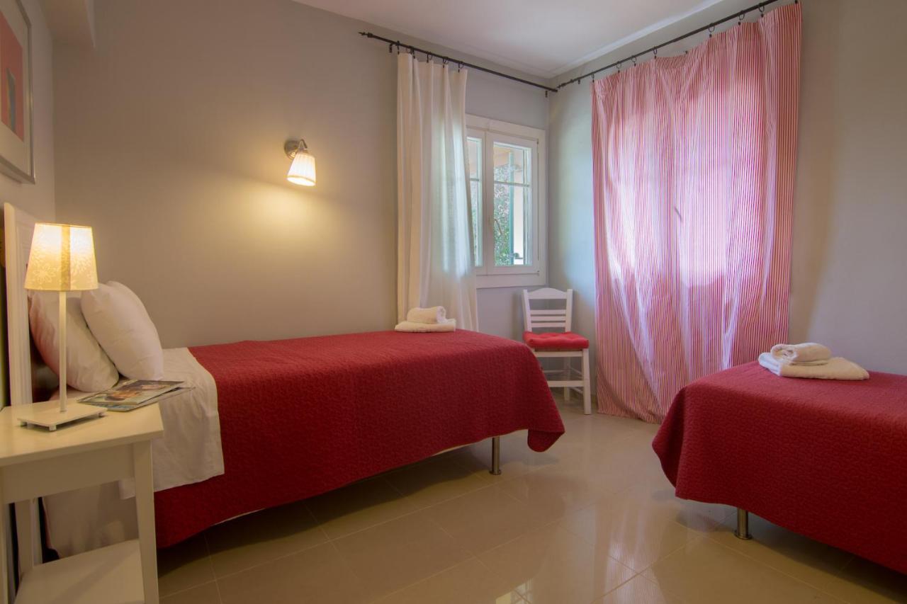 Villa Elaia Suites & Apartments No.2 Gaios Bagian luar foto