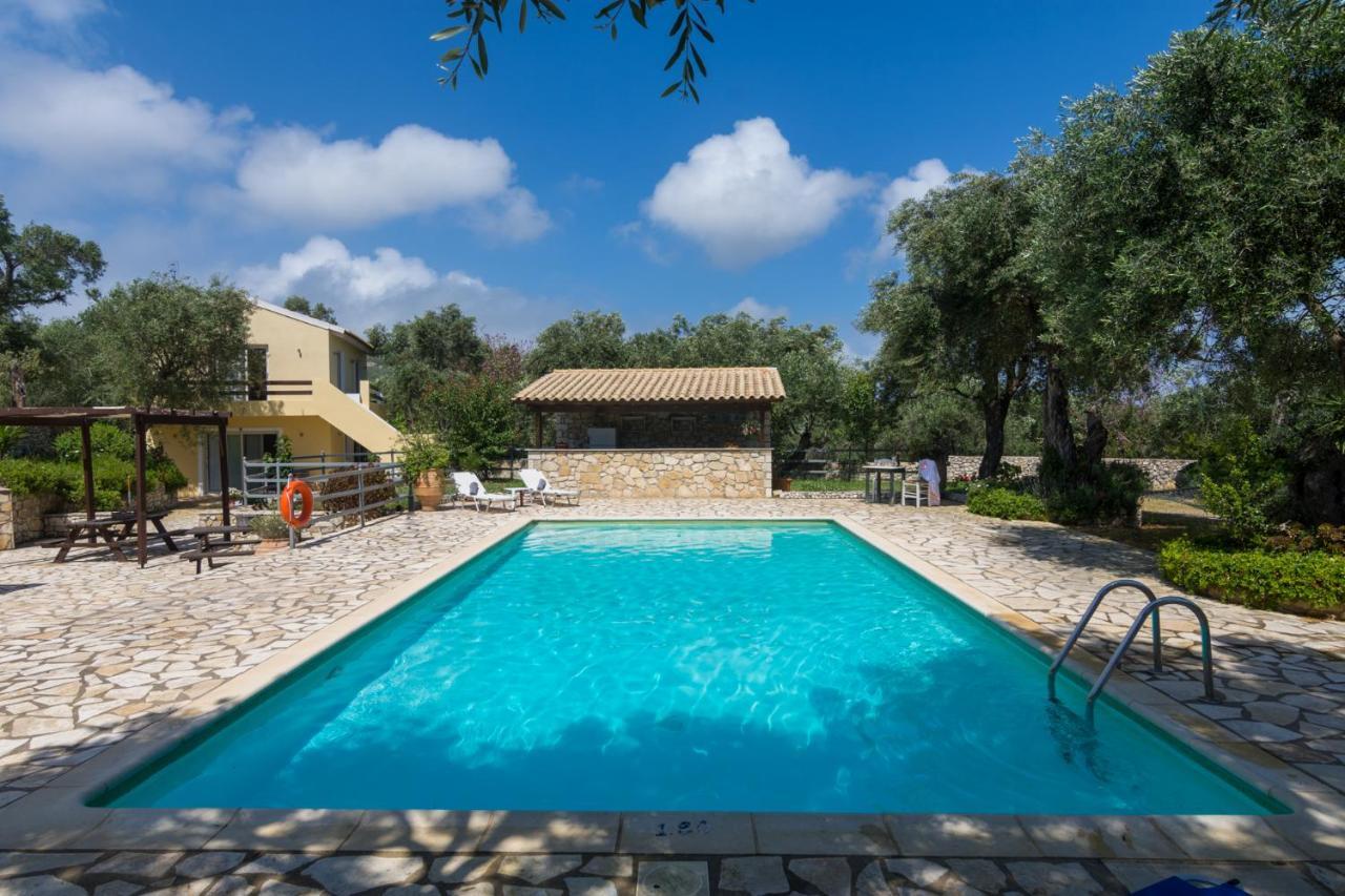 Villa Elaia Suites & Apartments No.2 Gaios Bagian luar foto