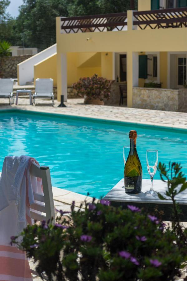 Villa Elaia Suites & Apartments No.2 Gaios Bagian luar foto
