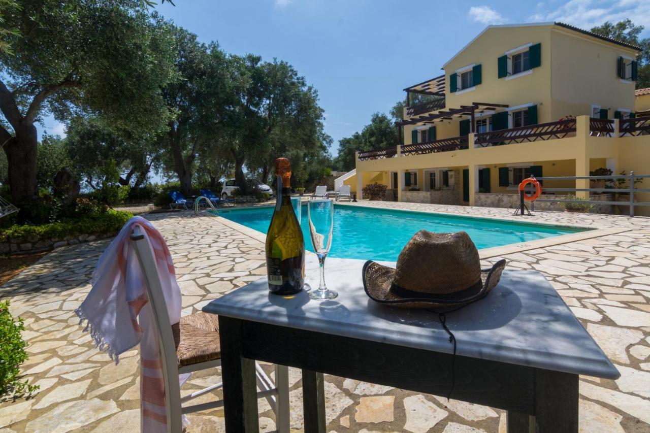 Villa Elaia Suites & Apartments No.2 Gaios Bagian luar foto